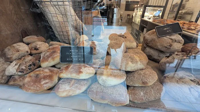 Fabrique Bakery 550 5th Ave Picture 5