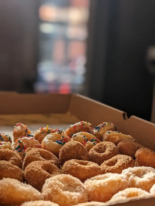 Doughnuttery Picture 6