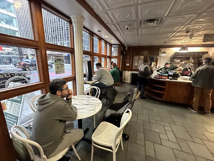 Ess-a-Bagel Picture 5