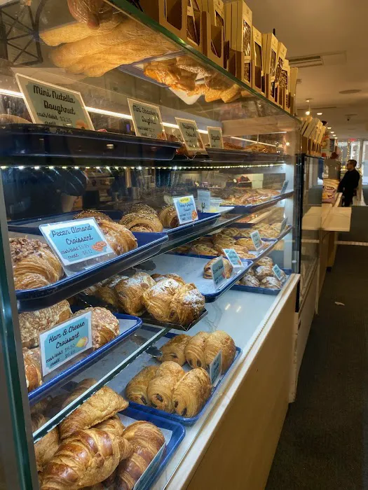 Eclair Bakery + Cafe Picture 8