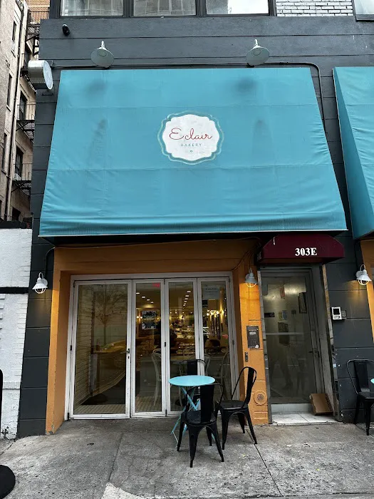 Eclair Bakery + Cafe Picture 5