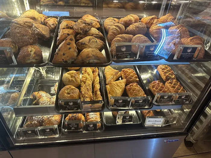 Crumbly Cafe & Bakery Picture 2