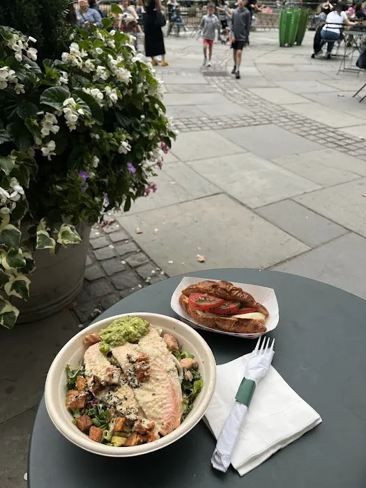 Casa Toscana Bryant Park Picture 9