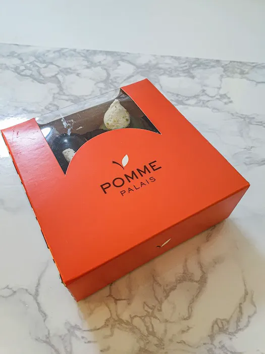 Pomme Palais Picture 1