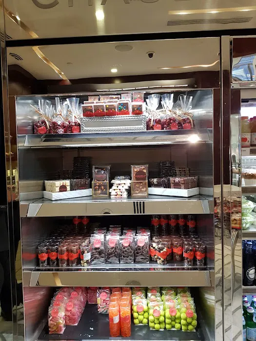 Pomme Palais Picture 4