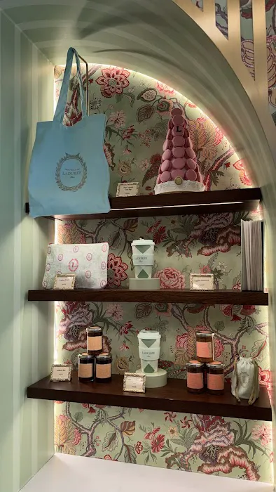 Ladurée Rockefeller Center Picture 4