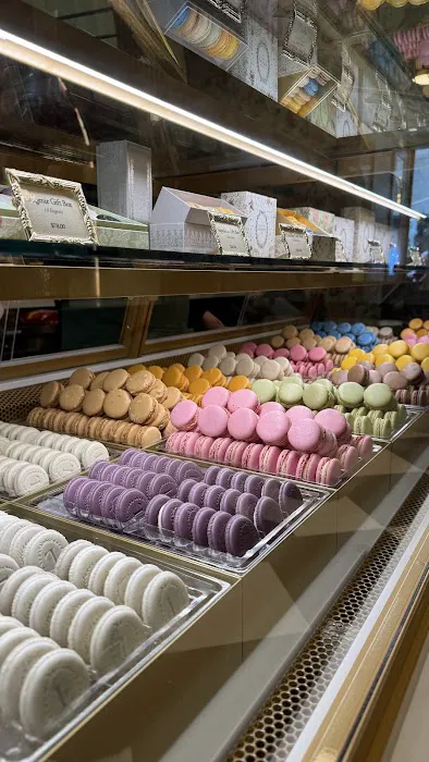 Ladurée Rockefeller Center Picture 8