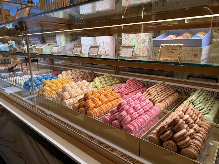 Ladurée Rockefeller Center Picture 3