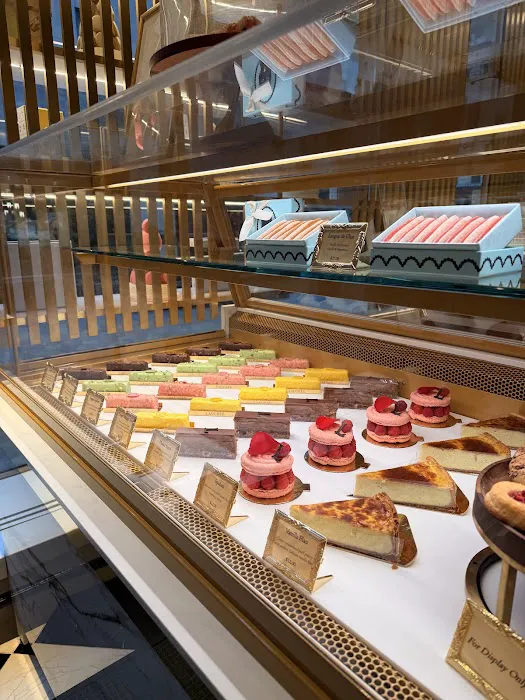 Ladurée Rockefeller Center Picture 6