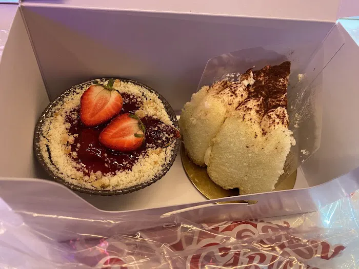 Carlo's Bakery 1500 Broadway Picture 2