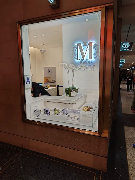 Lady M Cake Boutique - New York Picture 7