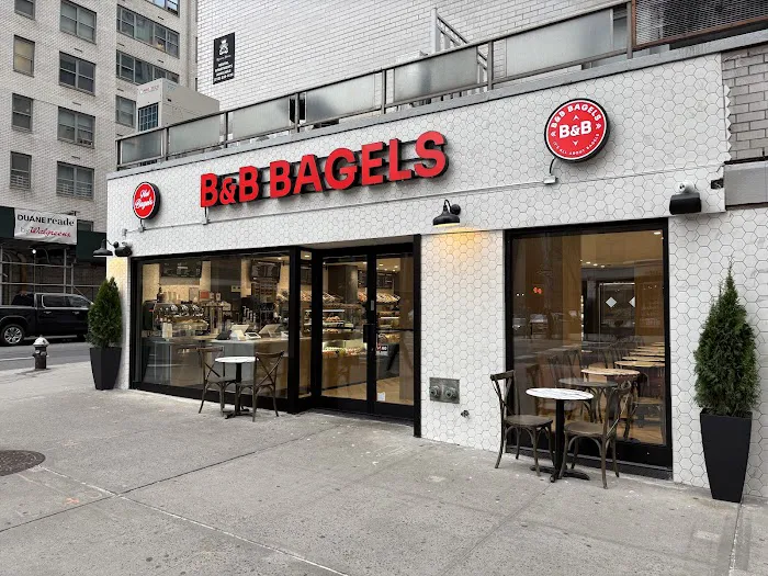 B&B BAGELS Picture 6
