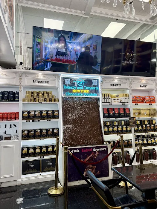 NY Bakery and Desserts Times Square Picture 1