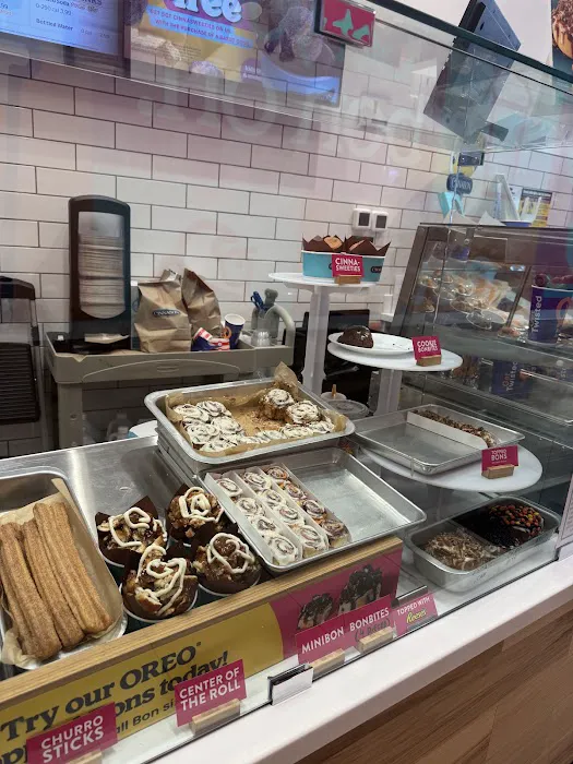 Auntie Anne's/Cinnabon/Carvel Picture 6