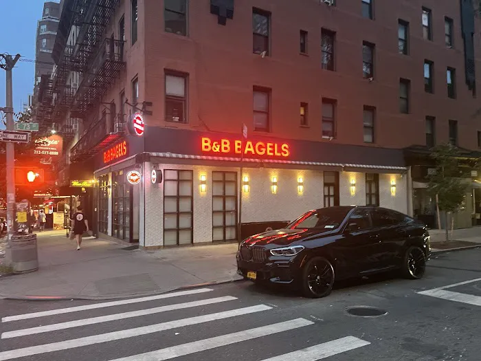 B&B BAGELS Picture 6