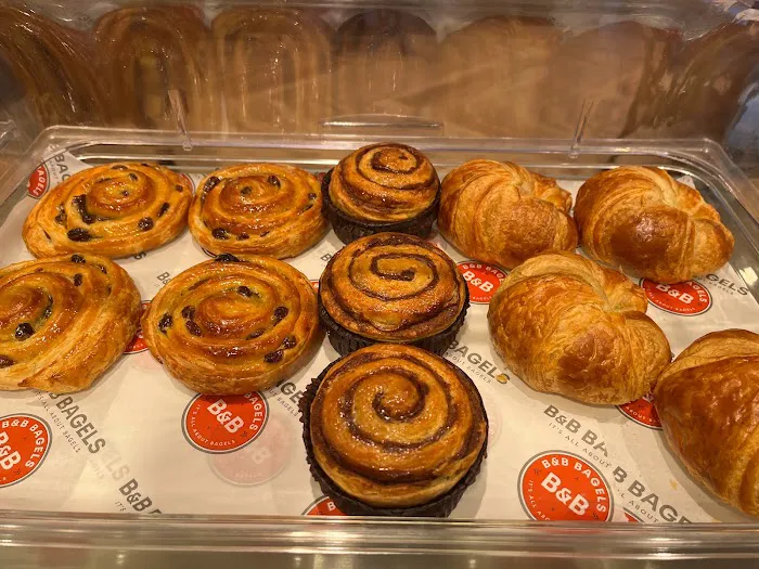 B&B BAGELS Picture 7