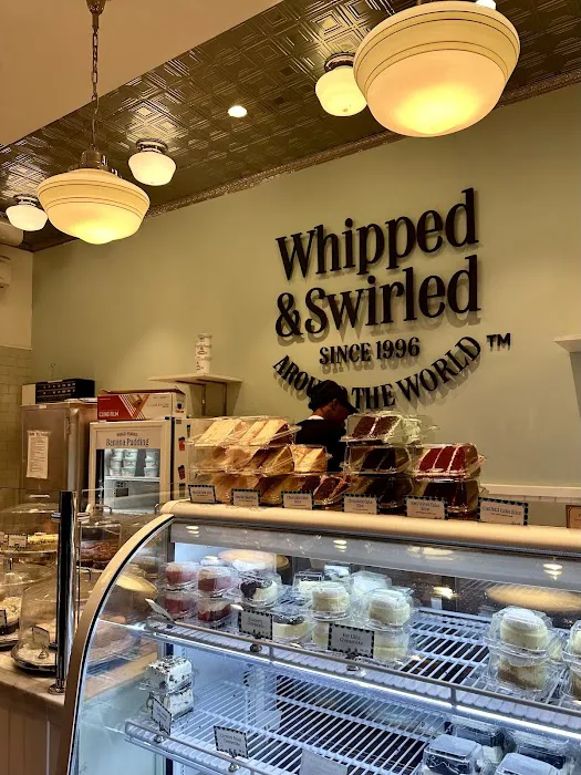 Magnolia Bakery - Central Park South Picture 10