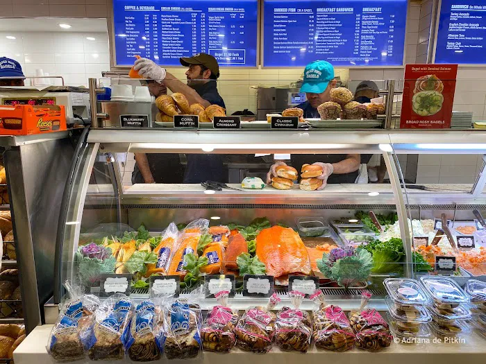 Broad Nosh Bagels Deli & Catering 58th Street Picture 2