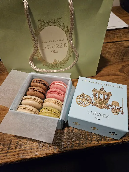 Ladurée Picture 7