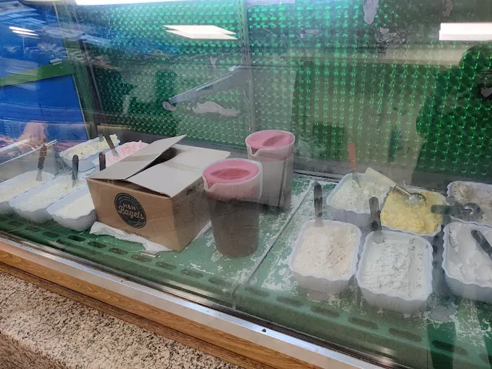 H&H Bagels Picture 2