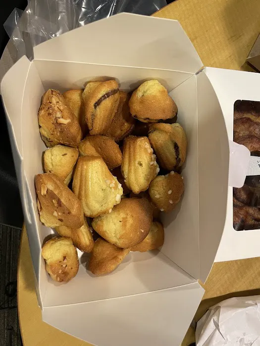 Miss Madeleine Picture 4