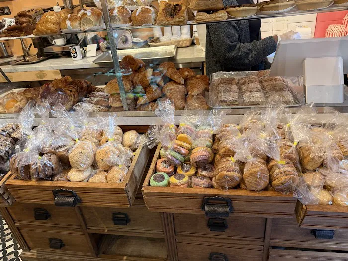 Épices Bakery Picture 1