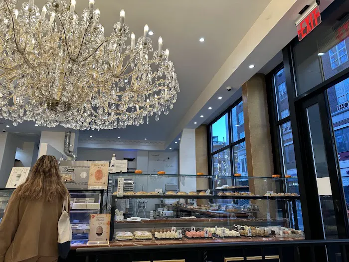 Aux Merveilleux de Fred Picture 9