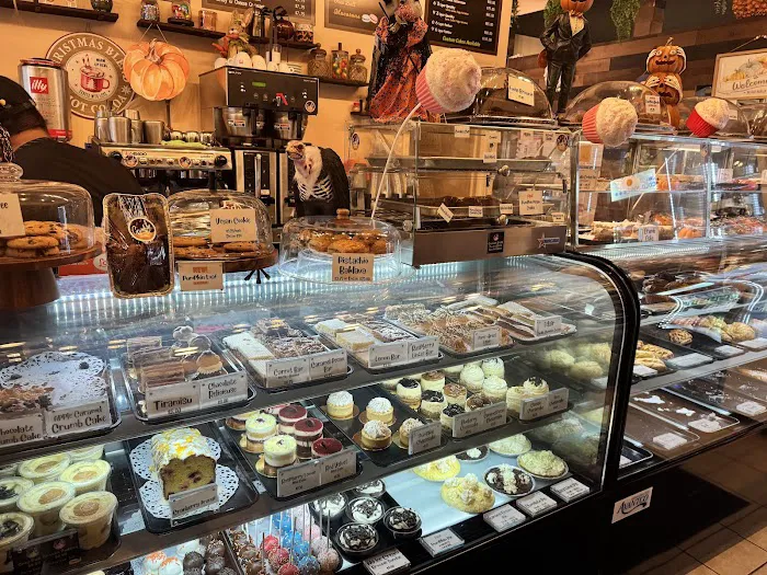 Crumbly Cafe & Bakery Picture 2