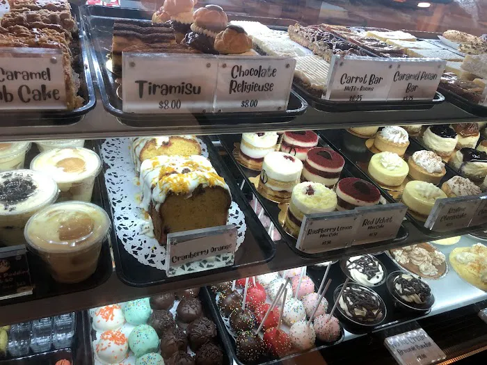 Crumbly Cafe & Bakery Picture 5