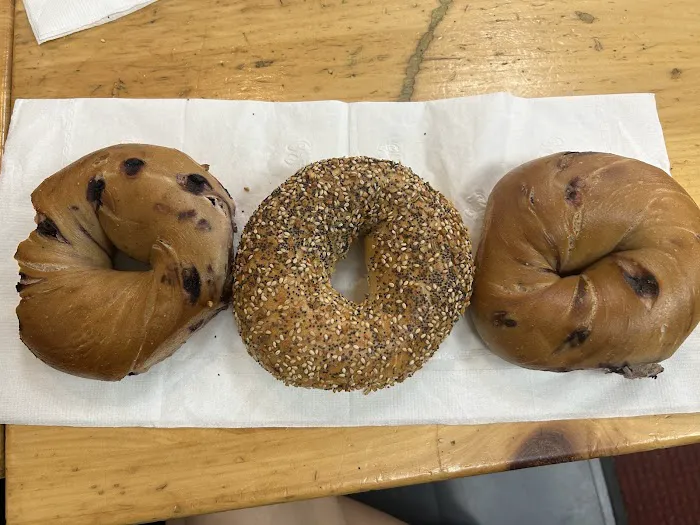 Broad Nosh Bagels Deli & Catering Picture 2