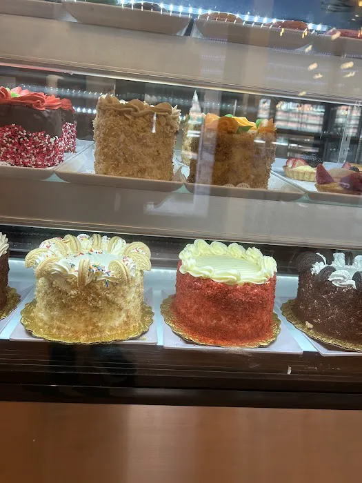 Good Eats BakeShop Picture 10