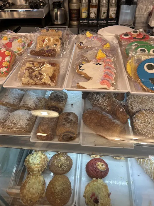 Good Eats BakeShop Picture 9
