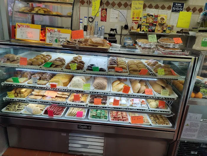 Bolivar Bakery Picture 7