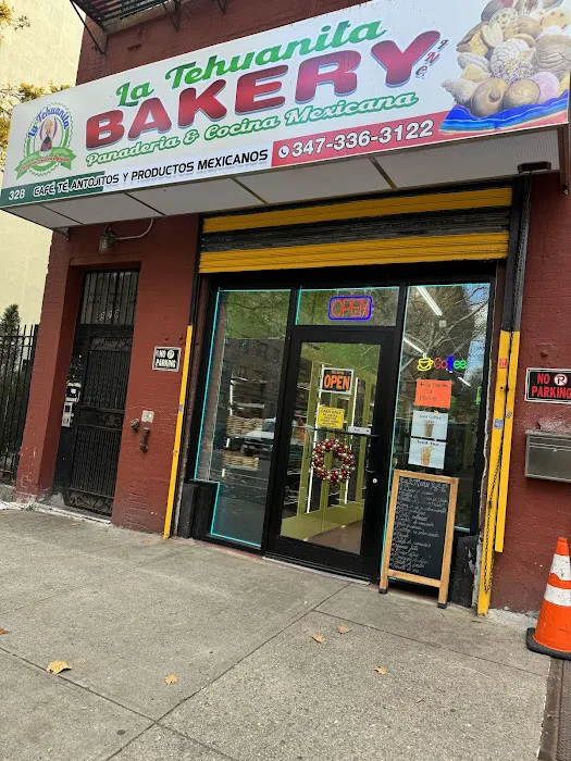 La Tehuanita Bakery Picture 3