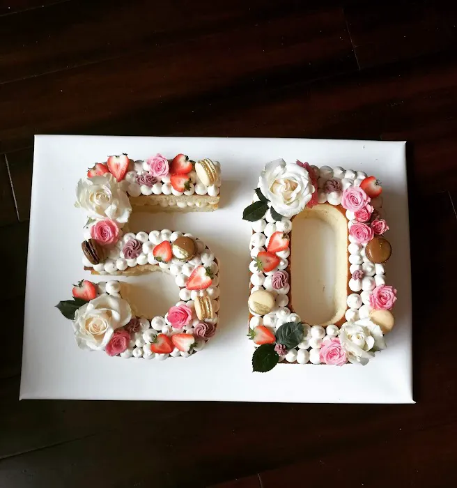 Snooky's Custom Cakes Picture 7