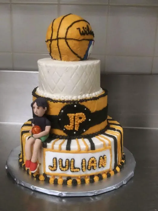 Snooky's Custom Cakes Picture 3