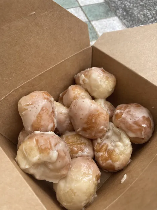 Gigi's Doughnuts Picture 9