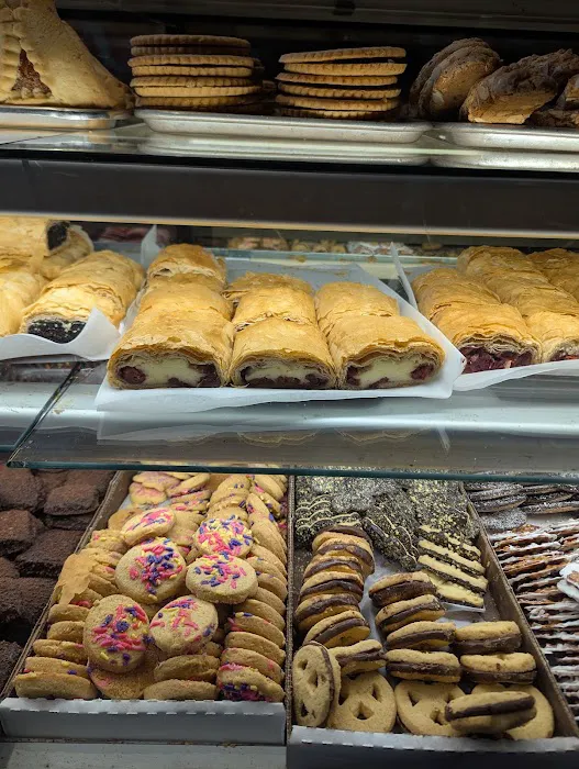 The Hungarian Pastry Shop Picture 4