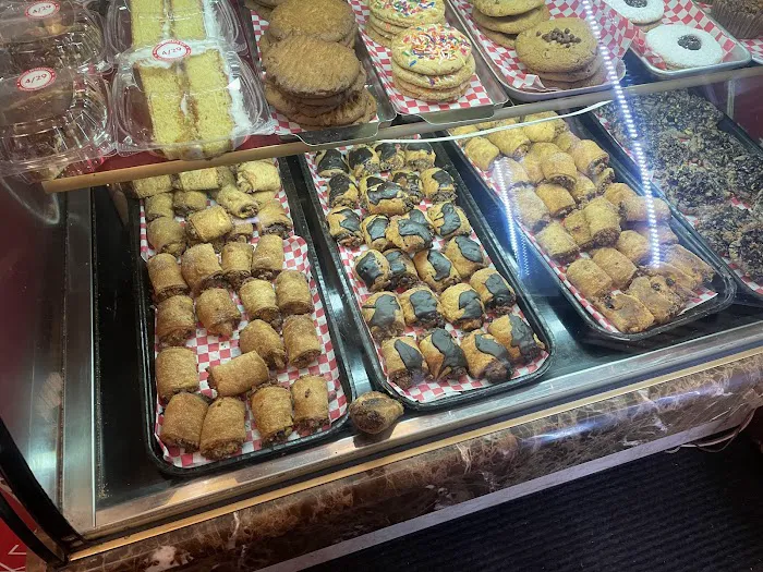 Lee Lee's Baked Goods Picture 7