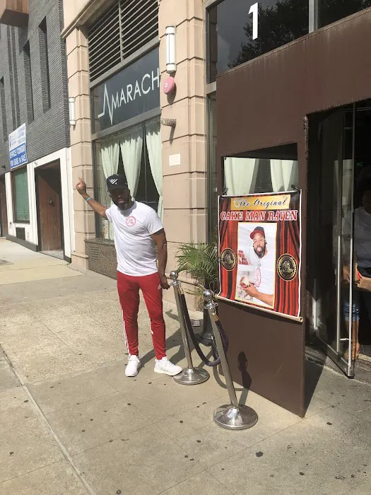 The Original Cake Man Raven Picture 1