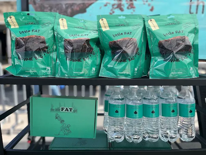 the little FAT girl Picture 1