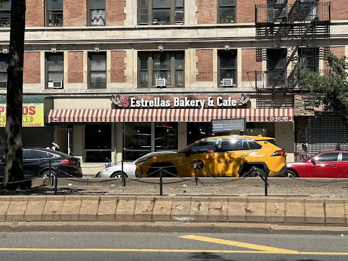 5 Estrellas Bakery & Cafe Picture 9