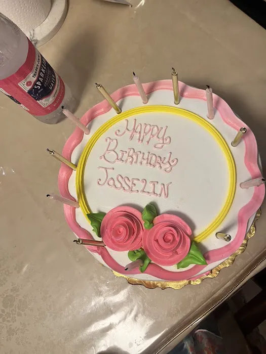 5 Estrellas Bakery & Cafe Picture 6