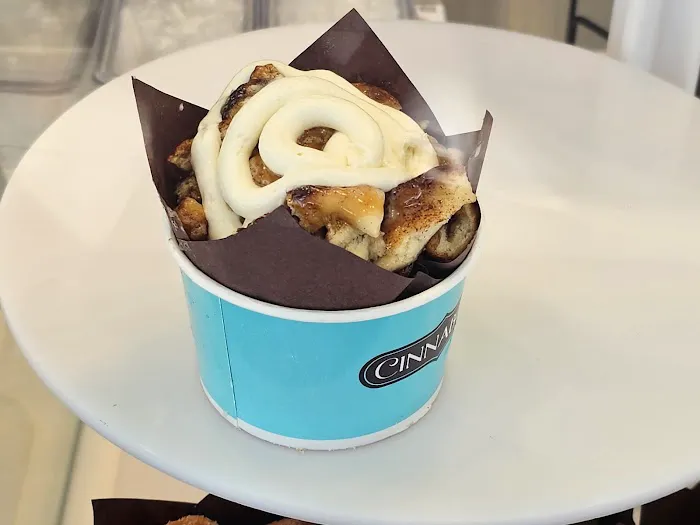 Cinnabon Picture 3