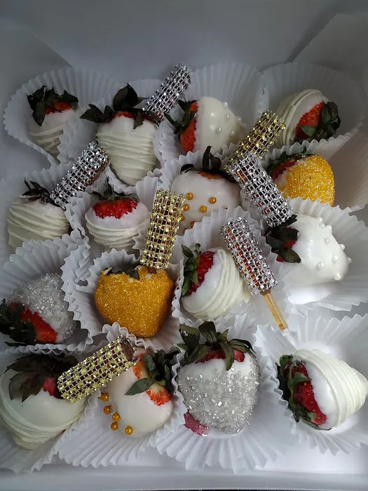 YULONDA'S EDIBLE SENSATIONS, LLC Picture 2