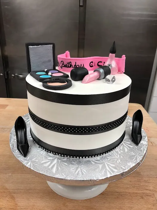 Amor Bakery Picture 6