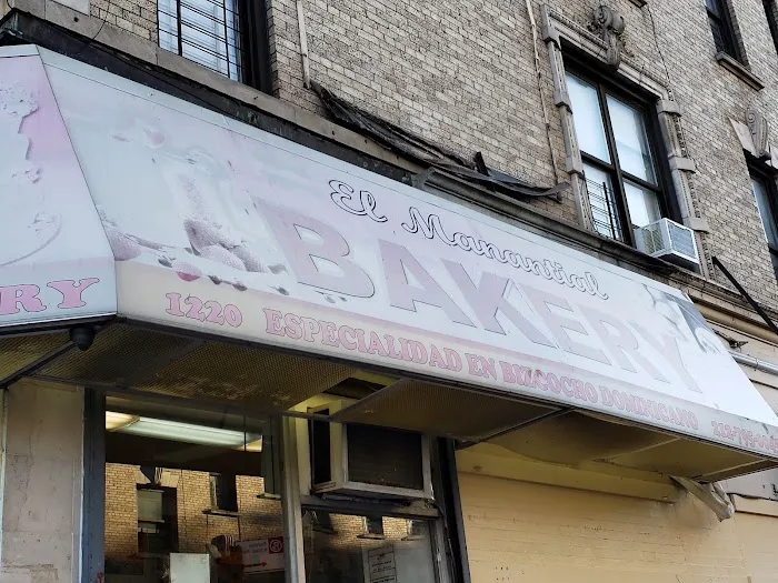 El Manantial Bakery Picture 4