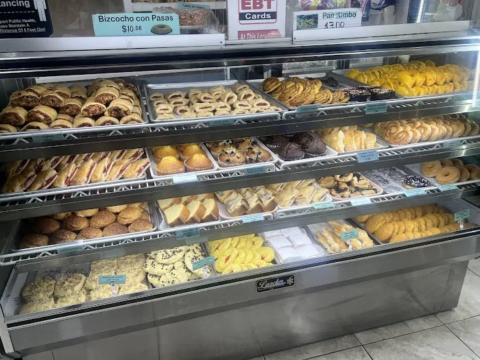 Dios Proveedor Bakery Picture 3