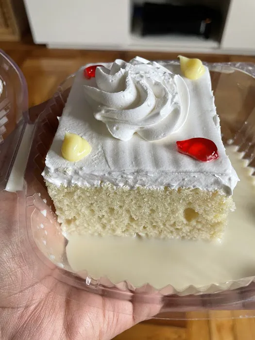 Dios Proveedor Bakery Picture 9