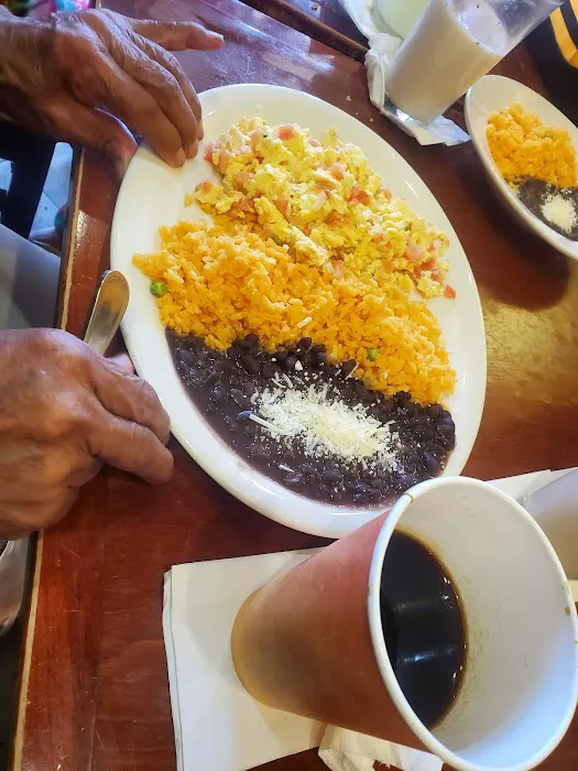 Emilio's Bakery & Coffee Picture 5